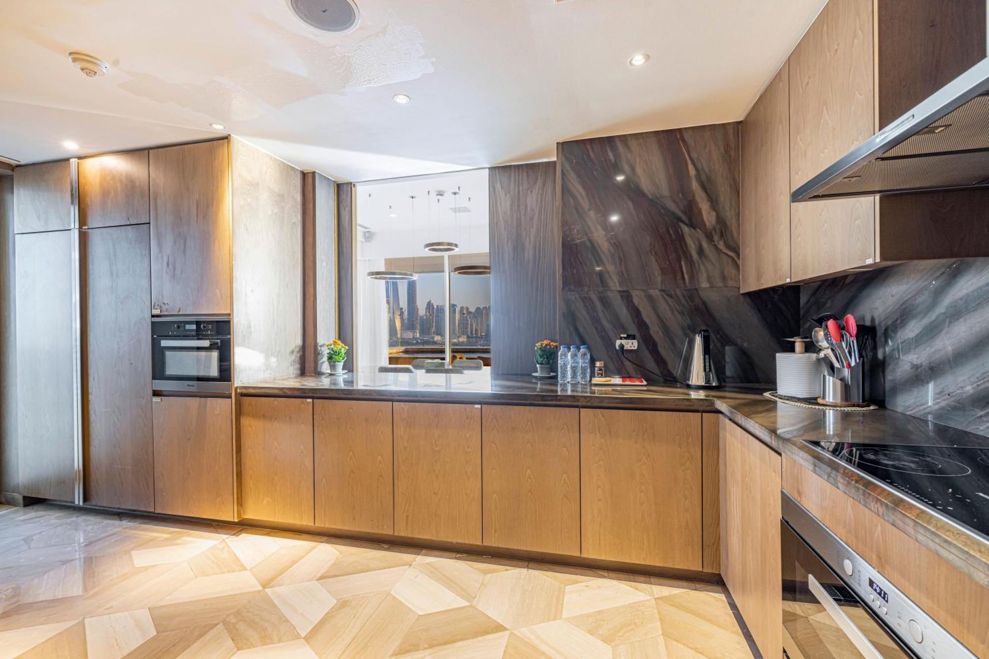 Apartment Five Palm Jumeirah 2br Luxury Penthouse , Full Marina View With Private Pool *